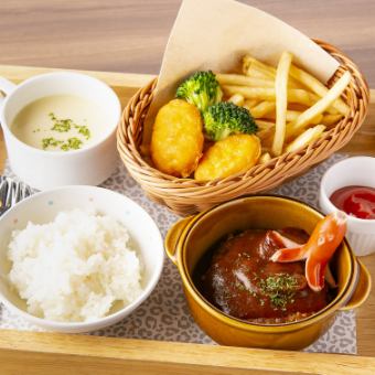 Recommended plate for children up to elementary school age: 2,000 yen (includes one mini soft drink)
