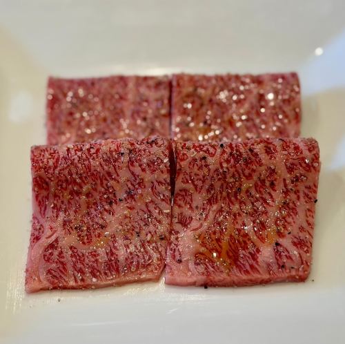 【A4特級】 黒毛和牛上ロース