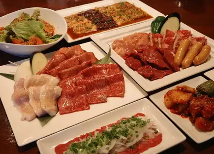 新鮮ホルモンとお肉を堪能☆幹事おすすめ☆満足コース 20品/￥5500【飲み放題付き】
