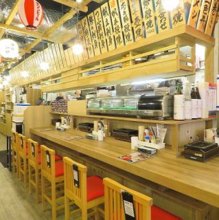 大型宴会可能です！！テーブルの着席最大1団体64名様までご案内可能です！！旨い料理と旨い酒で毎日をひと時を最高のひと時に♪おおもちろん1名様のお客様も大歓迎です！！カウンター1名様×7席ございますので、ぜ日ご来店くださいませ！！