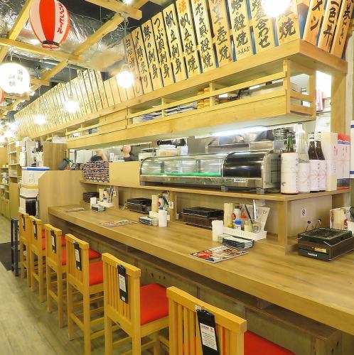 大型宴会可能です！！テーブルの着席最大1団体64名様までご案内可能です！！旨い料理と旨い酒で毎日をひと時を最高のひと時に♪おおもちろん1名様のお客様も大歓迎です！！カウンター1名様×7席ございますので、ぜ日ご来店くださいませ！！