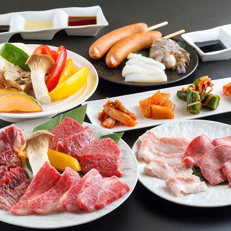 We offer a wide variety of lunch menu items made with carefully selected high-quality meat!