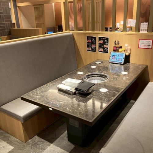 Enjoy a grand company drinking party or get-together with friends with our all-you-can-drink banquet course.Of course, it's also great for a casual birthday dinner with your family.Enjoy our delicious yakiniku for a variety of occasions, including anniversaries, girls' nights out, year-end parties, New Year's parties, and get-togethers.We also have chairs for small children available.