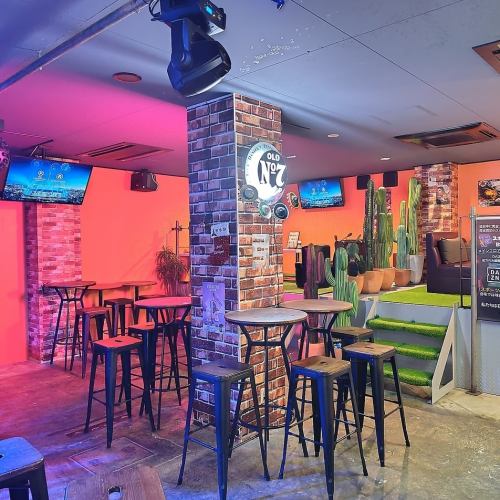 広さが売りの店内