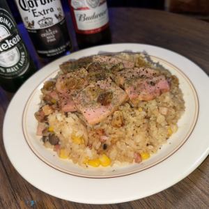 TRUMPガーリックライス