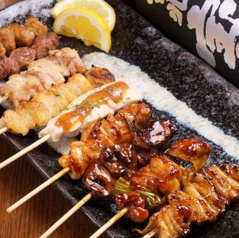 国産鶏使用！炭火やきとり各種 1本154円(税込)～