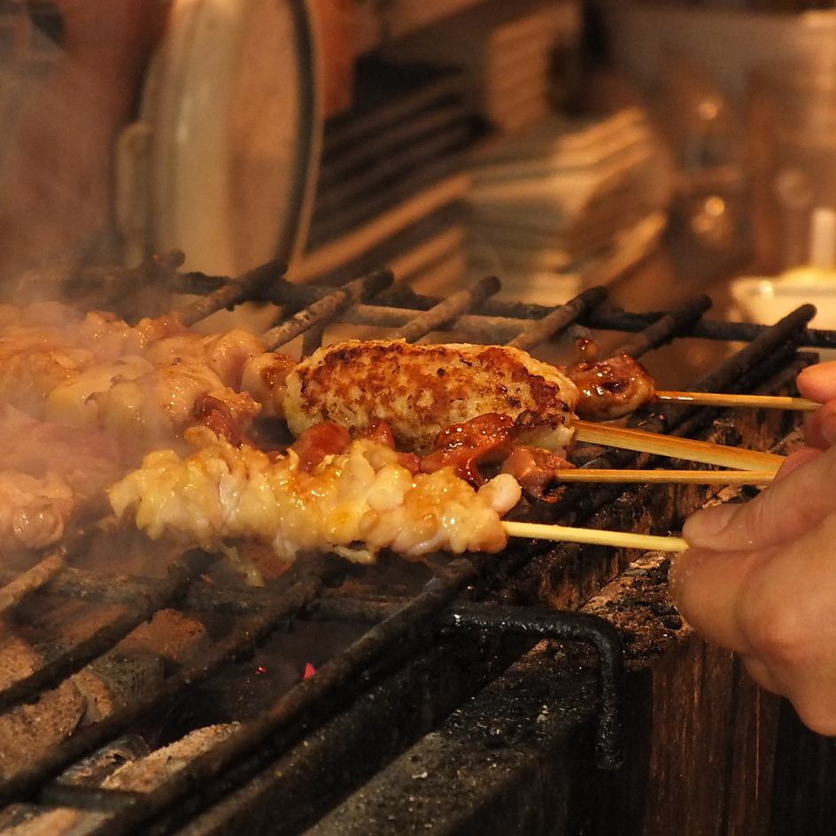 当店自慢の炭火焼鳥&とり鍋をご堪能ください♪