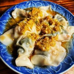 鮮蝦餃佐自製魚露汁