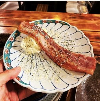 ベーコンと黒胡椒のポテサラ