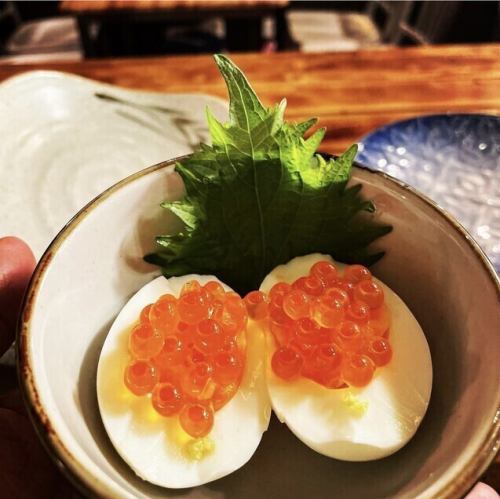 半熟卵のイクラのせ