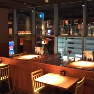 The night view where you can see the Sky Tree right there, delicious food and fish ♪ Relaxing table seats can accommodate from 1 person to a maximum of 28 people!