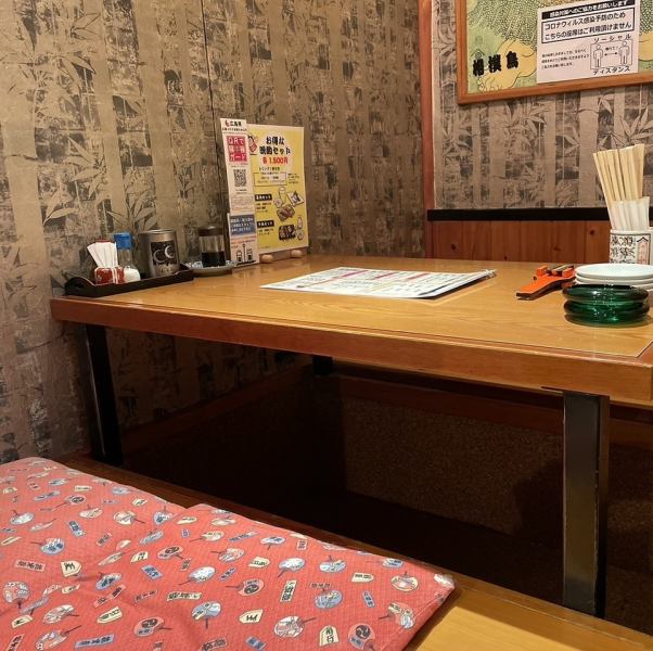 ２名～４名様の半個室です♪温もり溢れる空間は、その場を和やかな明るい雰囲気にしてくれるはず。お子様連れも歓迎ですのでご家族でのお食事利用や、会社での接待などにも最適です◎当店の中でもオススメの半個室ですのでご予約はお早めに！ご来店お待ちしています♪