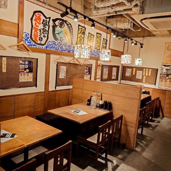 少人数～団体様まで宴会利用も大歓迎！テーブル席はお席を合わせることが出来るため、人数に合わせて調整可能です◎お仕事終わりのご宴会やご友人とのお食事会など、どうぞお気軽にお立ち寄りください。最大15名様までご利用いただけます。