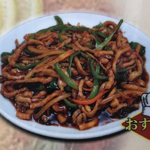 Sichuan-style stir-fried shredded pork / Sichuan-style round pot meat / Sichuan-style stir-fried pork belly / Spicy meat / Hot pot meat / Spicy meat string / Black sweet and sour pork