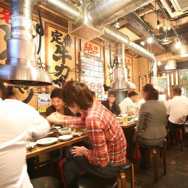 [Various scenes from large groups to small groups] A yakiniku restaurant that you can easily come to! The sunken kotatsu seats can accommodate up to 18 people.