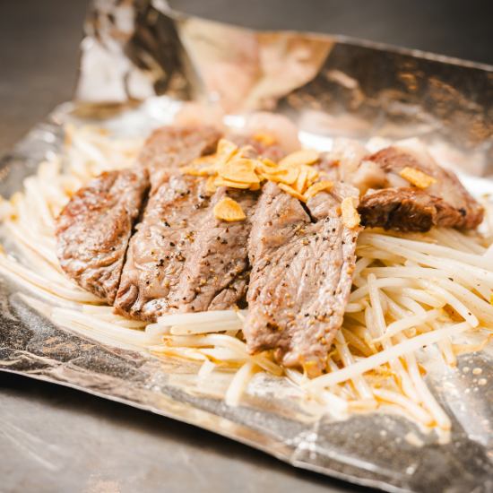 居心地の良さ抜群！大人も寛げる落ち着いた空間で極上の鉄板焼き