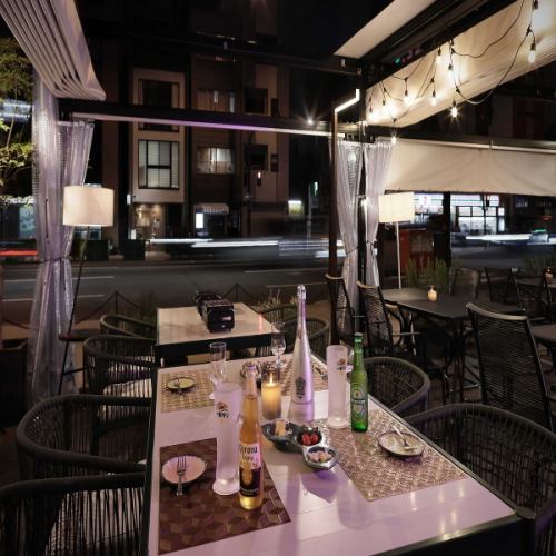 <p>【記念日や大切な日のお食事にピッタリ!】モダンな店内は落ち着いた雰囲気で、時間を気にすることなくゆったりとお料理とお酒をお楽しみいただけます。記念日や大事なお相手とのお食事にいかがでしょうか?</p>