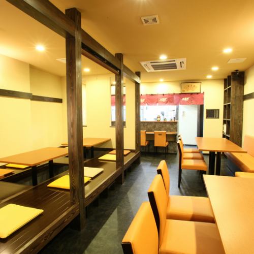 <p>[1st floor seats, digging, 4 seats, 3 tables / table, 4 seats, 3 tables / counter seats, 6 tables] You can enjoy a relaxing meal in the store with sufficient space between seats.</p>