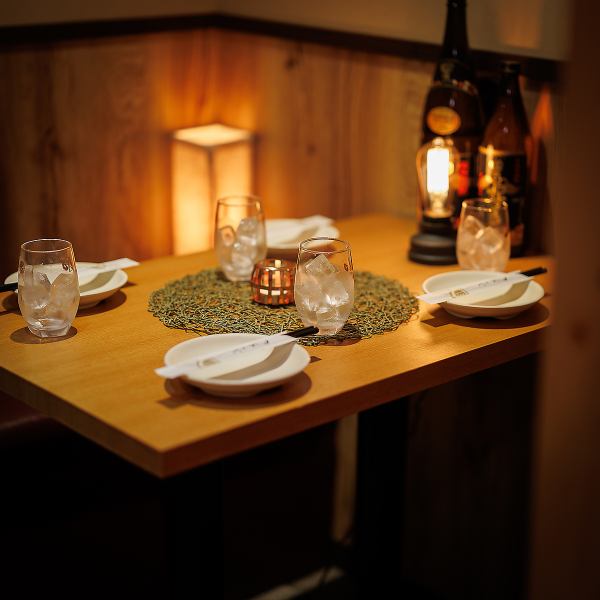 Our restaurant, quietly located in Shinjuku, is equipped with elegant semi-private rooms that will make you forget the hustle and bustle of Shinjuku! The interior design and lighting are carefully designed to create a relaxing space lit by indirect lighting. Please enjoy high-quality food and drinks to your heart's content! Perfect for a variety of occasions, such as girls' nights, group dates, and business meetings in Shinjuku.