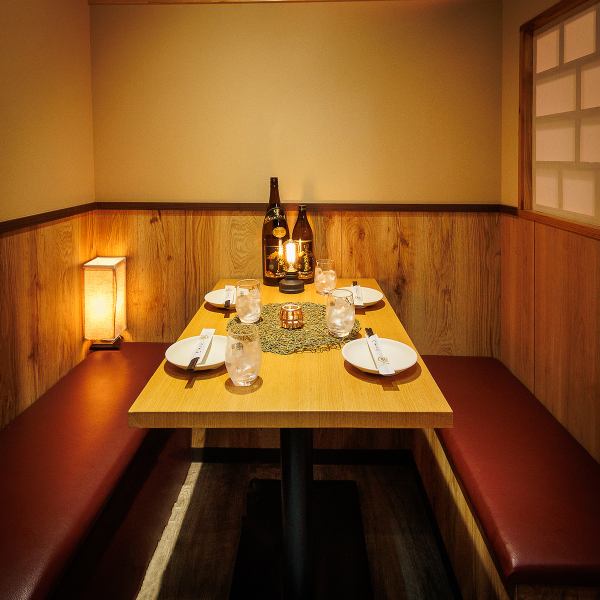 A modern Japanese space lit with carefully selected warm lighting.We also have semi-private rooms available for small to medium-sized groups, so you can enjoy your party without worrying about other customers.Please feel free to use this restaurant for girls' parties, parties, drinking parties, wedding receptions, etc.