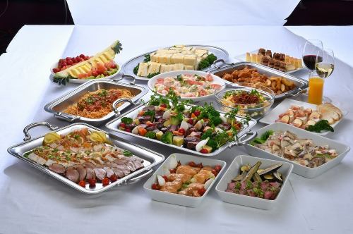 貸切ディナーは豪華ビュッフェスタイル!