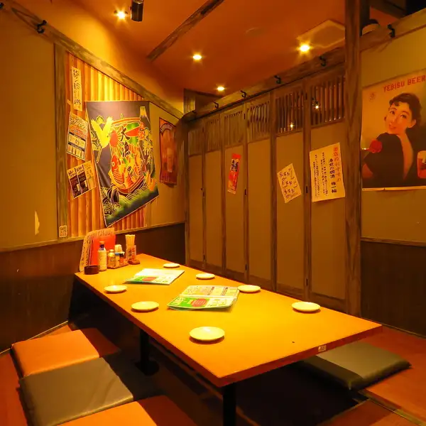 どーんと広々個室空間は、会社のご宴会や仲間との大人数でのご宴会に重宝されること間違いなし！