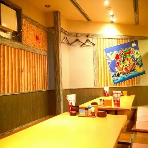 ゆったり掘りごたつ席♪