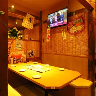 ＴＶ付のお席もご用意♪家にいるようなのようなゆったり感