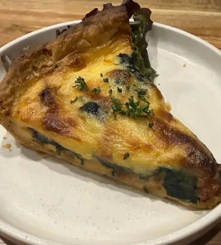 시금치와 베이컨 키시