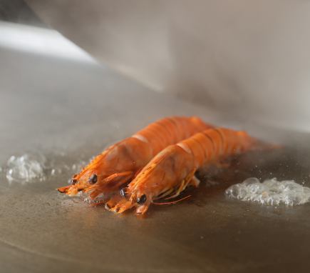 [Includes live prawns and 100g of domestic brand beef] Saison course, 11 dishes, 9,300 yen (tax included)