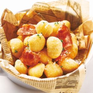 揚げニョッキとパンチェッタの盛り合わせ レギュラー