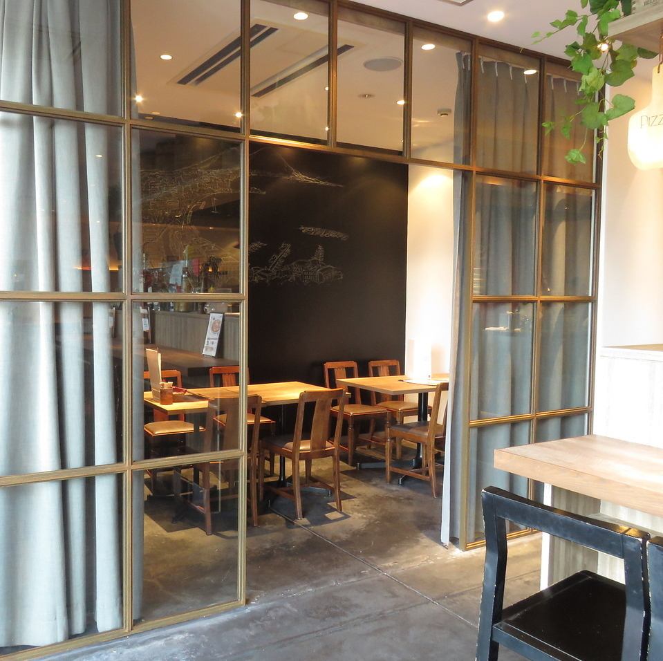 ＜10名個室あり＞お洒落な空間で絶品イタリアン＆ワインを味わう