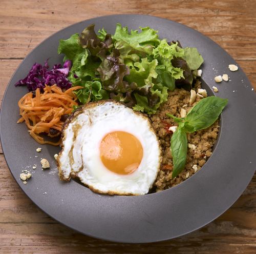 玉ねぎ麹のヘルシーガパオ