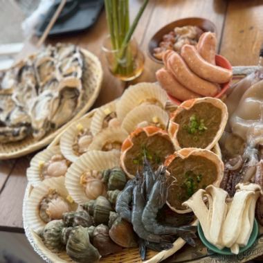 ２時間呑み放題付☆海鮮とお肉が楽しめる「海鮮ＢＢＱコース！平日6,000円（金土6,500円）