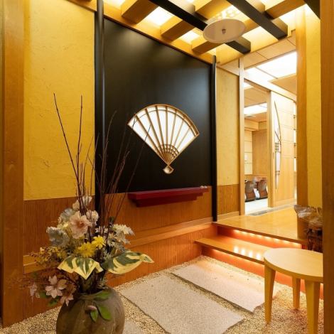 ホテルに併設されている和室もご利用可能です！大人数で個室、そして呑み放題のビールがテーブルから0秒で注げます！！