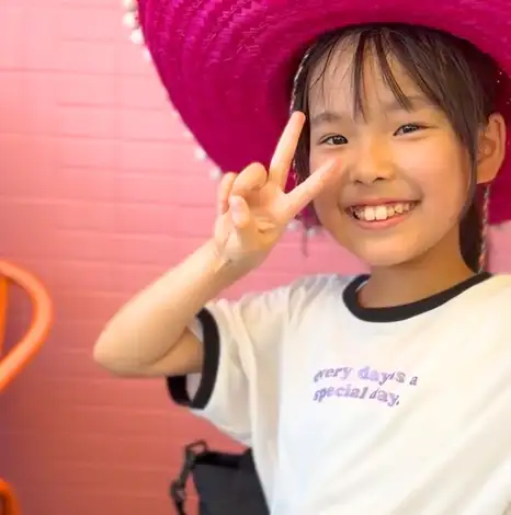 ご家族同伴でBBQできます!幼児無料・小学生1,500円で2時間ソフトドリンク&ポテトサービスがつきます☆大人数で大部屋ご予約頂ければお子さんが遊べるレクリエーションもたくさんあります(カラオケ・switch・ジェンガ・カードゲーム等)
