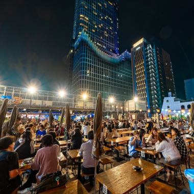 広々とした屋上スペースは、最大300名まで対応可能！企業パーティーや結婚式二次会、サークルの打ち上げなど、大規模な宴会に最適です。開放感あふれる空間で、美味しいBBQやシュラスコを楽しみながら、思い出に残るひとときを。