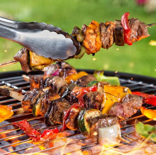 ランチはお得に手ぶらでBBQ食べ放題！昼から贅沢な時間