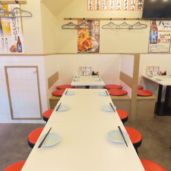 お一人様から大人数まで大歓迎！中華料理を中心としたバラエティ豊かなメニューが並ぶ当店は、いつ訪れても新しい美味しさに出会えます◎豊富なサワーやハイボールも揃えており、お料理とお酒のペアリングも楽しめます。美味しい料理とお酒で楽しい時間をお過ごしください！