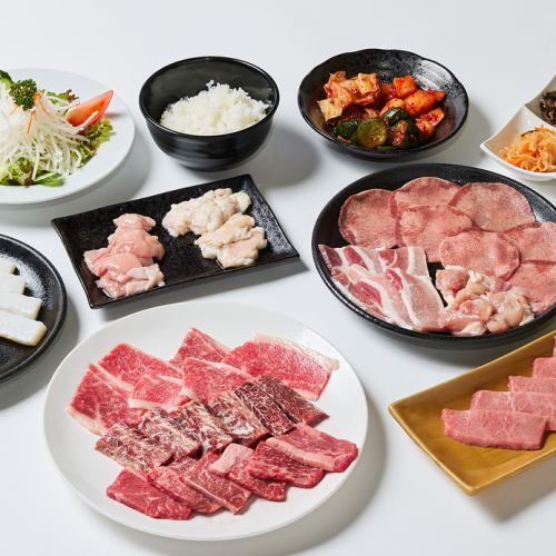 [For welcoming and farewell parties] 13 dishes including Wagyu beef ribs and domestic beef, with 2 hours of all-you-can-drink for 5,500 yen (tax included)