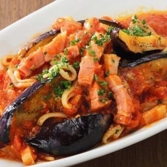 Tomato garlic sauce pasta