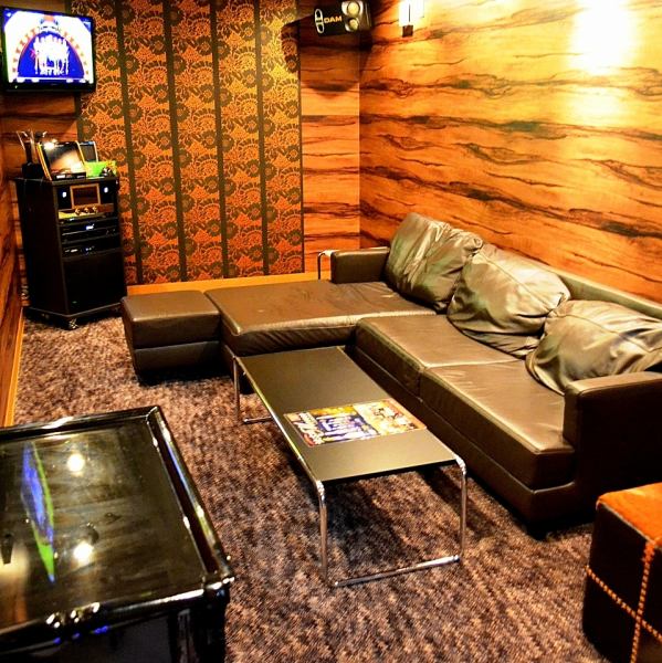 【VIP Room】 VIP room with chic atmosphere in soft carpet.The sofa is also comfortable to sit comfortably! You can relax ♪