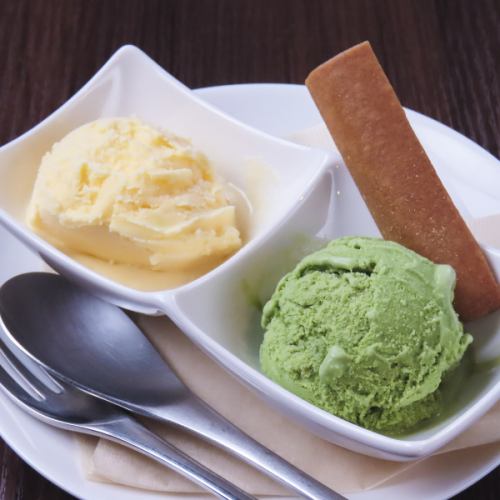 アイスクリーム盛り合わせ