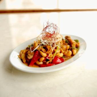 鶏肉の甘辛カシューナッツ