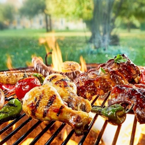 新宿の夜風を感じながら楽しむ！本格BBQ食べ放題