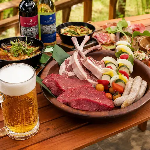 Enjoy the ultimate luxury with our carefully selected beef bursting with flavor!