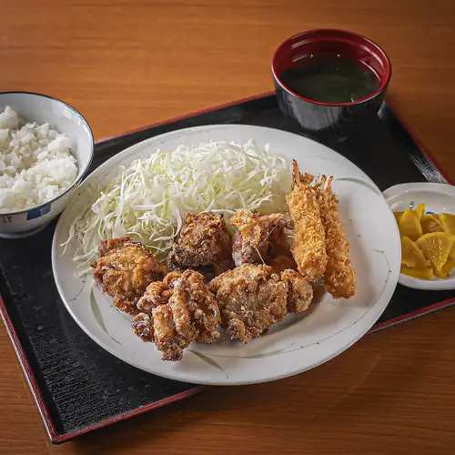 ジューシーからあげ定食　