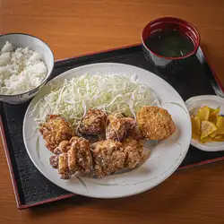 トンカラ定食