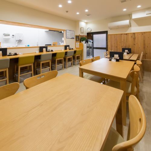 【貸切 18×1】当店では、10名様以上から貸切も承っております。最大18名様までご利用いただけます。ちょっとしたパーティーや仲間内でのお祝い事など様々なシーンでご利用ください♪