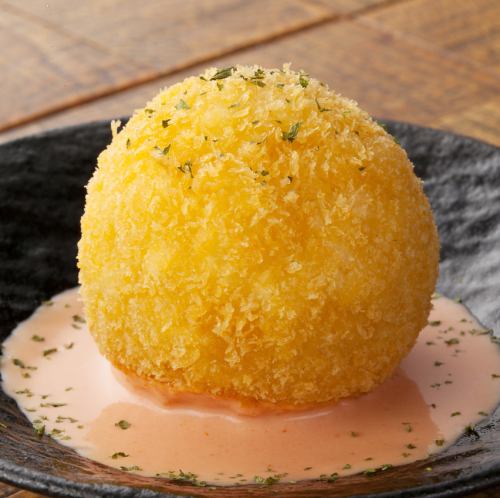 1 個 Arancini（炸米餅）